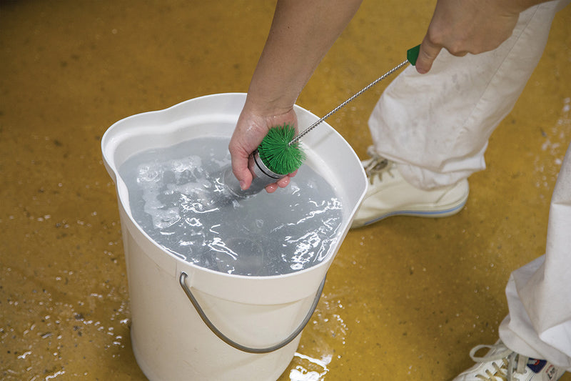 1.5" Stiff Tube & Valve Brush